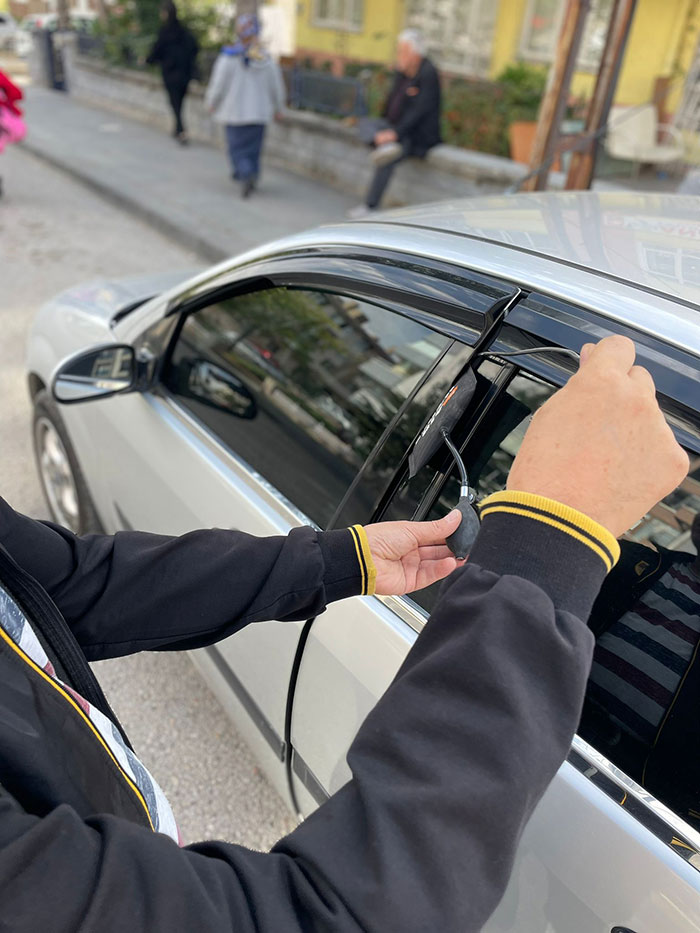 Alaybey Oto Kilitçisi